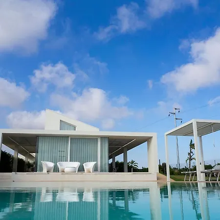 Arilla Con Piscina E Padel *