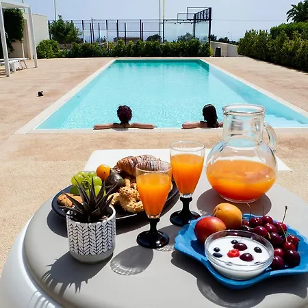 Arilla Con Piscina E Padel * Marina di Ragusa