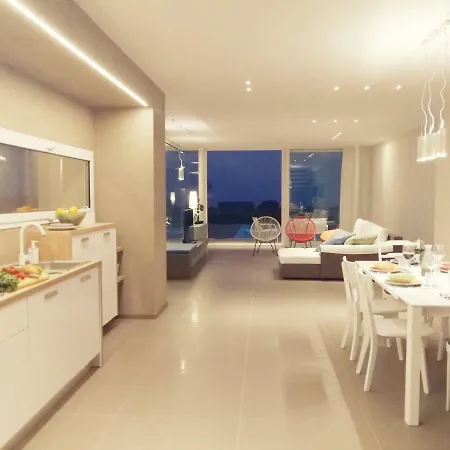 Villa Arilla Con Piscina E Padel *