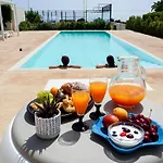 Arilla Con Piscina E Padel * Marina di Ragusa